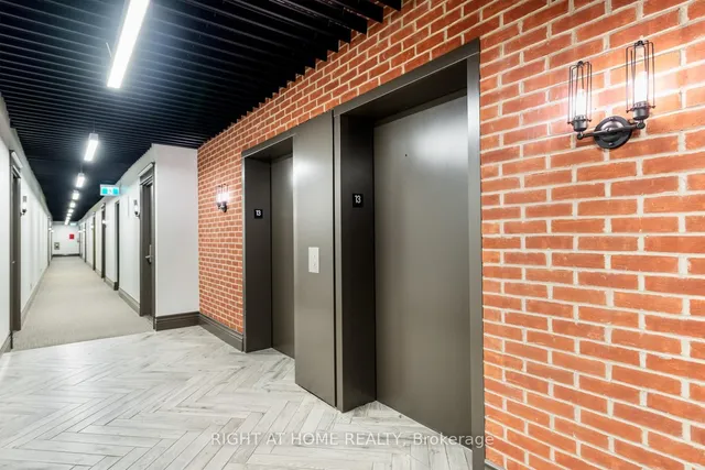 Additional image 3 of 608 Richmond St. W St Unit LPH02