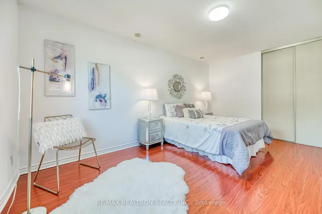 Additional image 32 of 91 L'Amoreaux Dr Unit 79