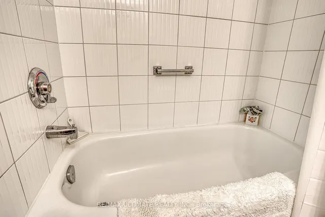 Additional image 20 of 30 joanith Dr