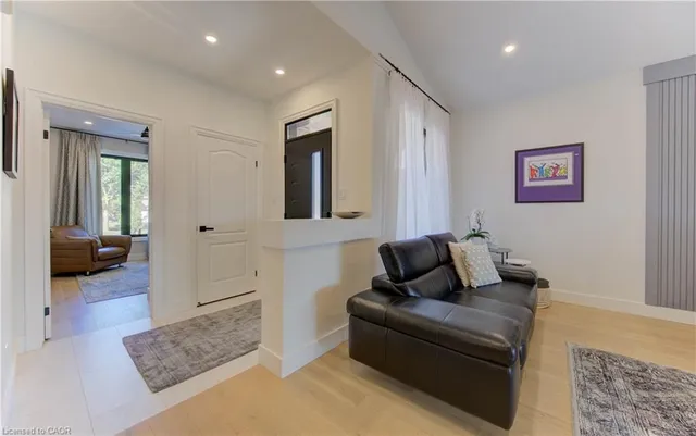 Additional image 7 of 366 Pine Valley Dr