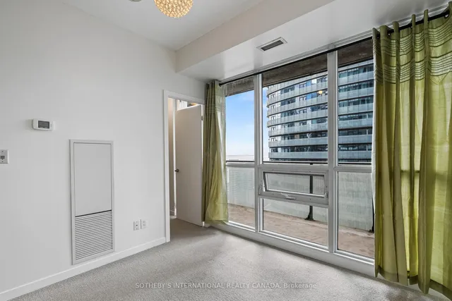 Additional image 30 of 55 Bremner Blvd Unit 2701