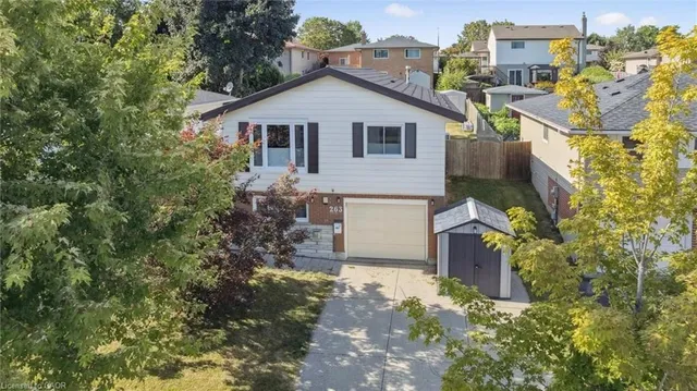 Additional image 34 of 263 The Country Way