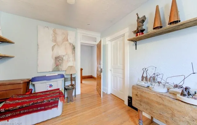 Additional image 29 of 43 Irvin St