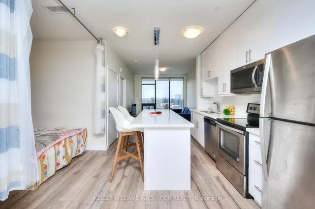 Additional image 4 of 690 King St Unit 622