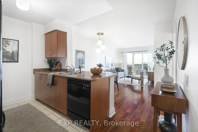 Additional image 6 of 60 Heintzman St Unit 1322