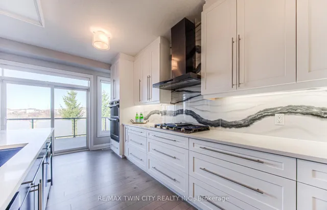 Additional image 14 of 904 Thomas Pedder Crt
