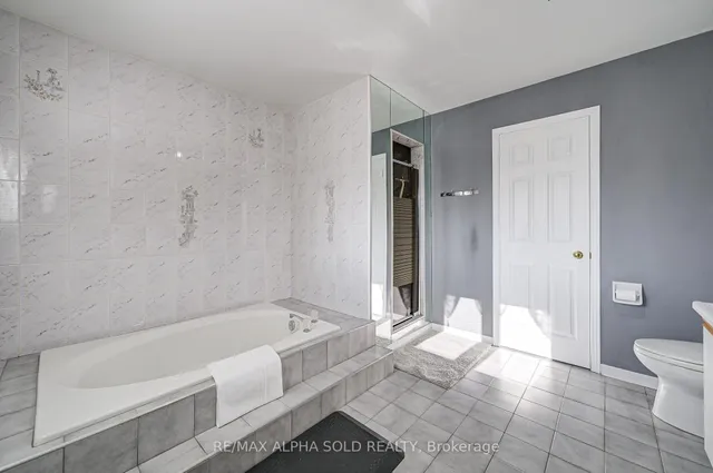 Additional image 39 of 360 Goldhawk Tr