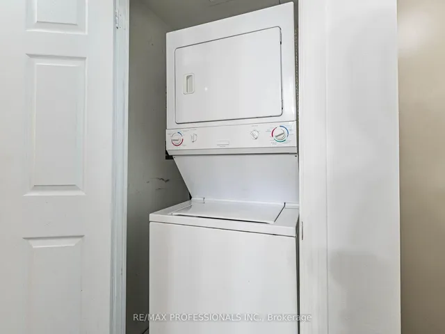 Additional image 9 of 763 Bay St Unit 707