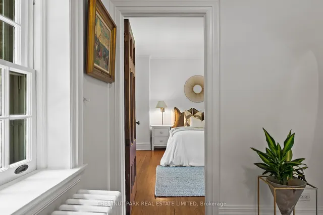 Additional image 35 of 49 Roxborough St