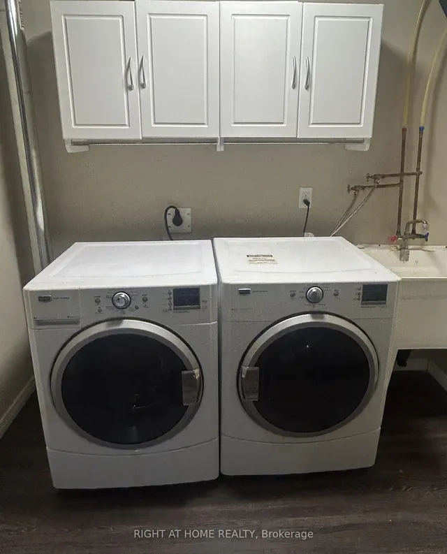 Additional image 32 of 972 Zeller Cres