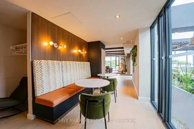 Additional image 23 of 741 King St Unit 411