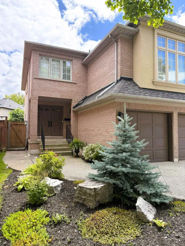 Additional image 4 of 215 Queenslea Ave