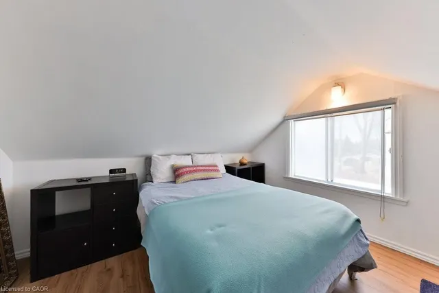 Additional image 31 of 39 Twenty Fourth St