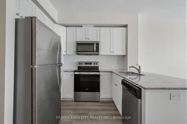 Additional image 19 of 60 Charles St Unit 2407