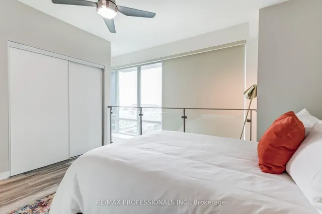 Additional image 36 of 55 East Liberty St Unit 1210