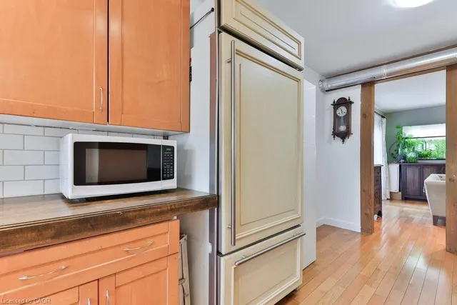 Additional image 13 of 39 Twenty Fourth St