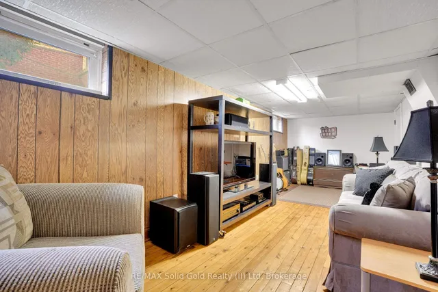 Additional image 27 of 142 Lancaster St