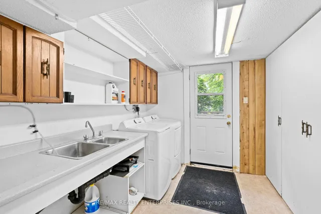 Additional image 22 of 11 Humber Hill Ave