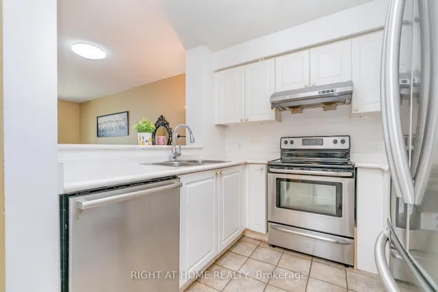 Additional image 15 of 1 Lee Centre Dr Unit 1912