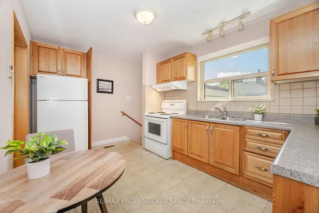 Additional image 15 of 23 Cotman Cres