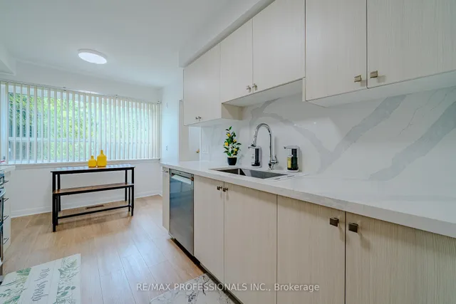 Additional image 12 of 72 Painted Post Dr