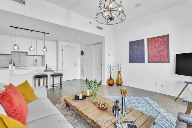 Additional image 11 of 5 St Joseph St Unit 2611