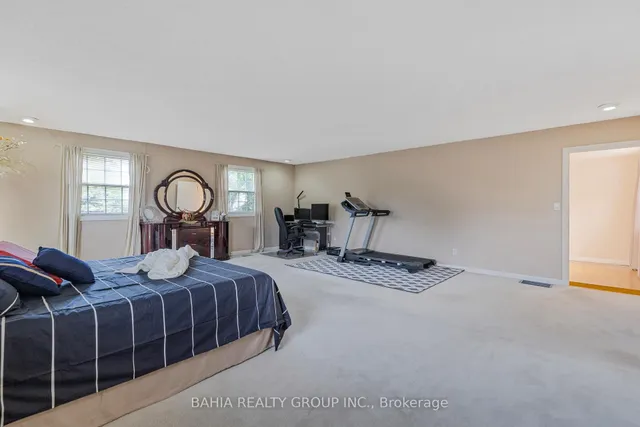 Additional image 32 of 52 Orchard Park Dr