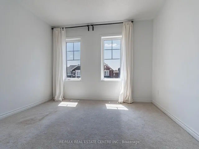 Additional image 32 of 71 Routley St