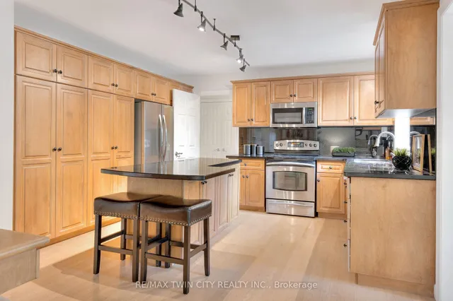Additional image 20 of 19 Huntingwood Crt