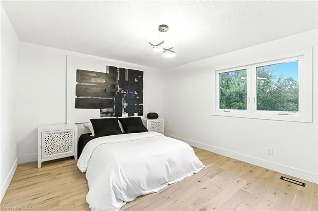 Additional image 20 of 40 Highview Dr