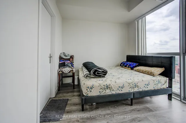 Additional image 13 of 60 Frederick St Unit 1809