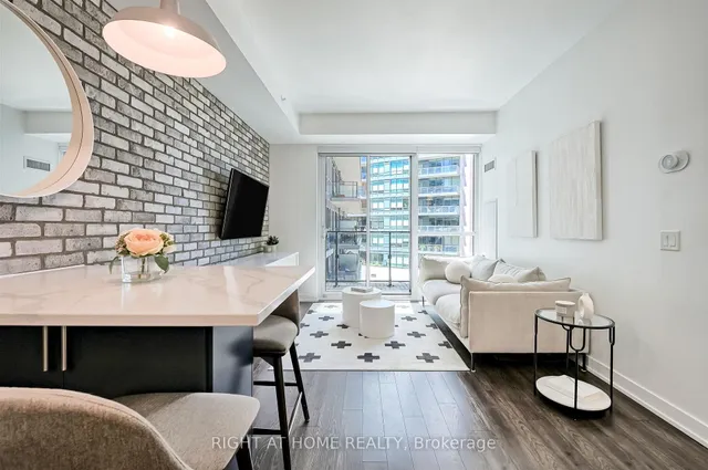 Additional image 8 of 10 Park Lawn Rd Unit 620