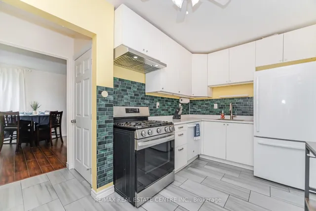 Additional image 16 of 19 Seneca Dr