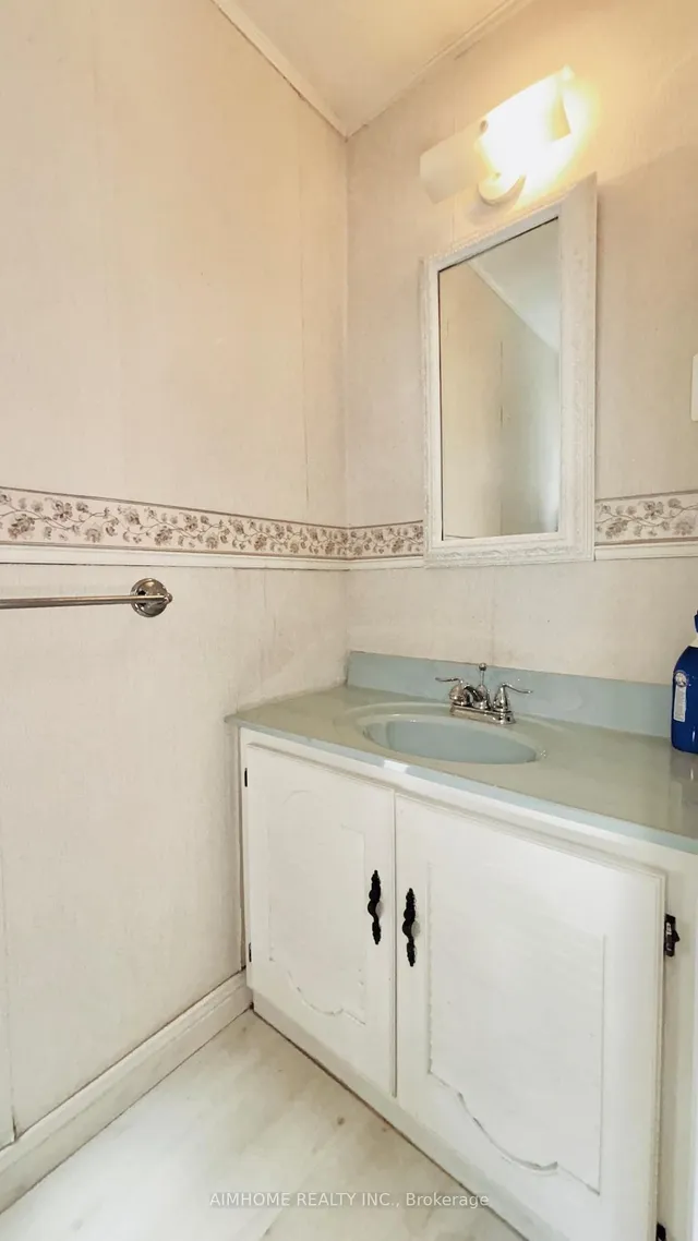 Additional image 25 of 19 Sunderland Cres