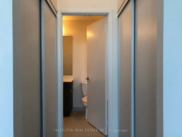 Additional image 17 of 27 Bathurst St Unit 212W