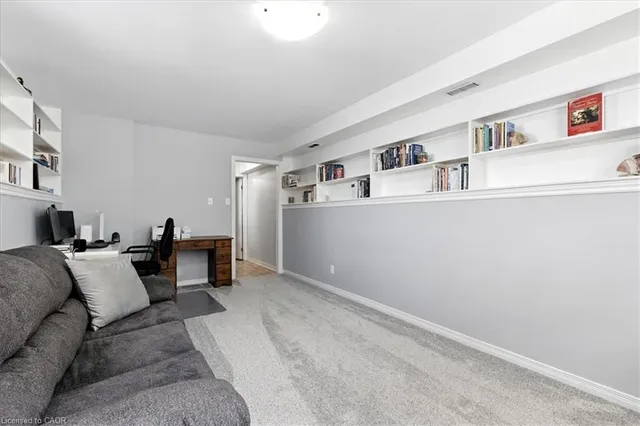 Additional image 28 of 53 Wake Robin Dr