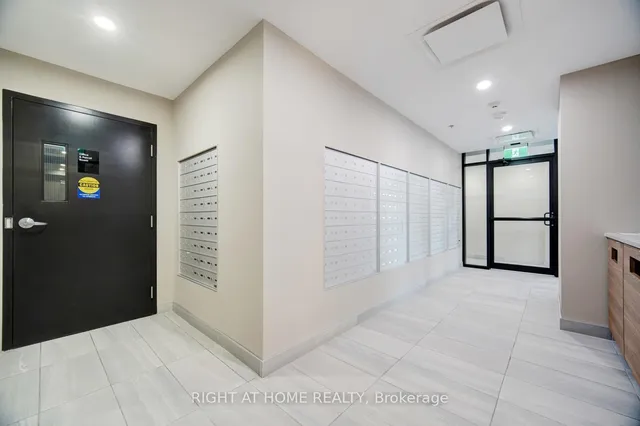 Additional image 13 of 60 Charles St Unit 1804