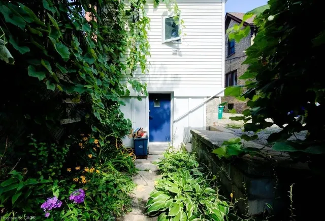 Additional image 44 of 43 Irvin St