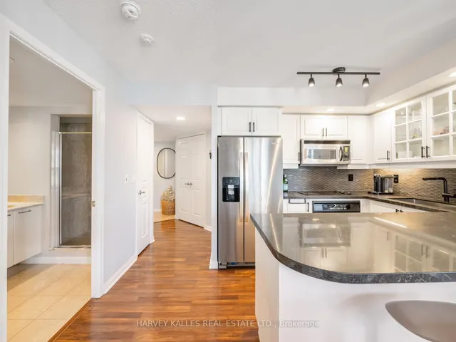 Additional image 3 of 140 Simcoe St Unit 1309