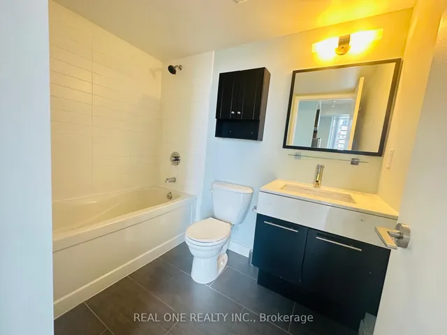 Additional image 4 of 126 Simcoe St Unit 2007