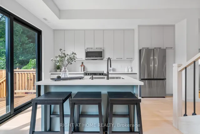 Additional image 14 of 85 Holborne Ave