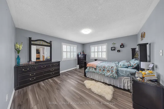 Additional image 30 of 41 Pinoak St