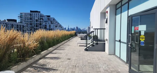 Additional image 29 of 1630 Queen St Unit 314