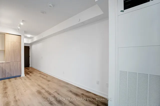 Additional image 14 of 28 Eastern Ave Unit LPH16