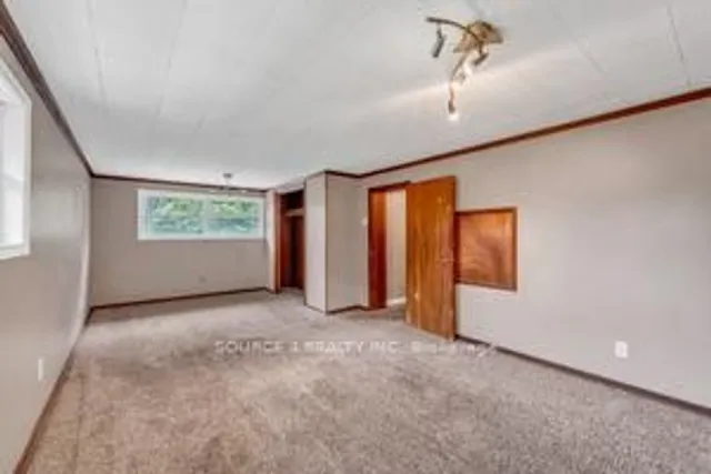 Additional image 18 of 35 Vista Cres