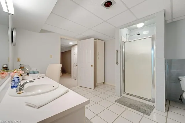 Additional image 22 of 15 Quinte Cres Unit 15