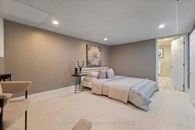 Additional image 24 of 83 Harewood Ave