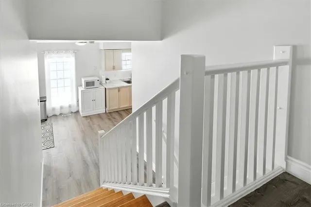 Additional image 19 of 53 Wake Robin Dr