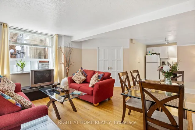 Additional image 8 of 100 Oriole Pkwy Unit 108