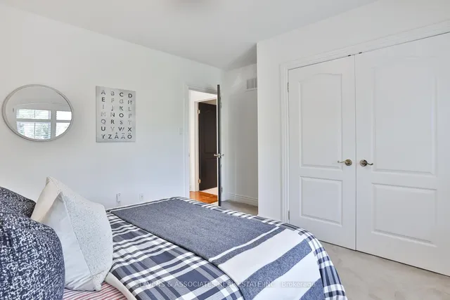 Additional image 25 of 523 Fairlawn Ave